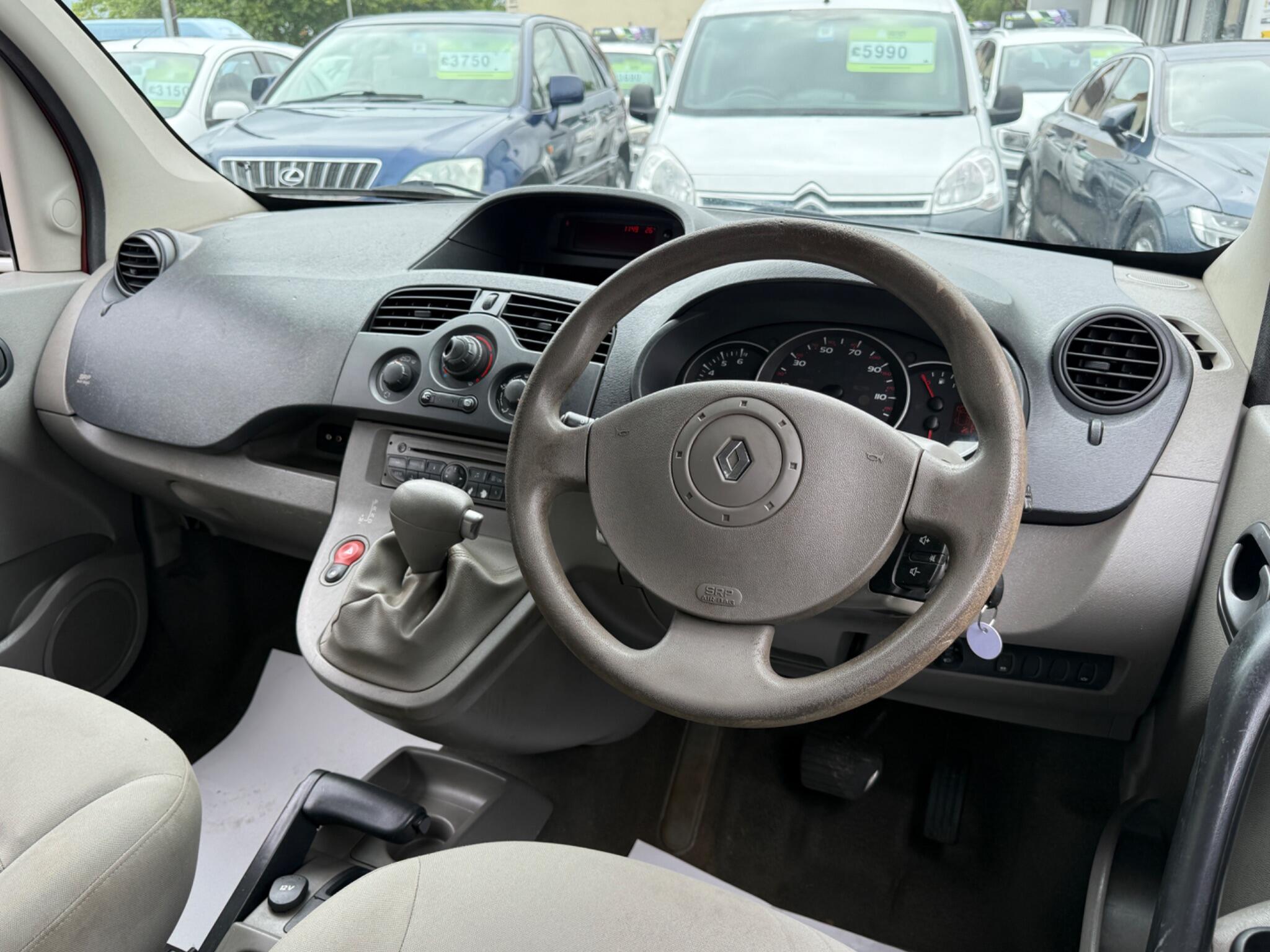 Renault Kangoo - Image 17