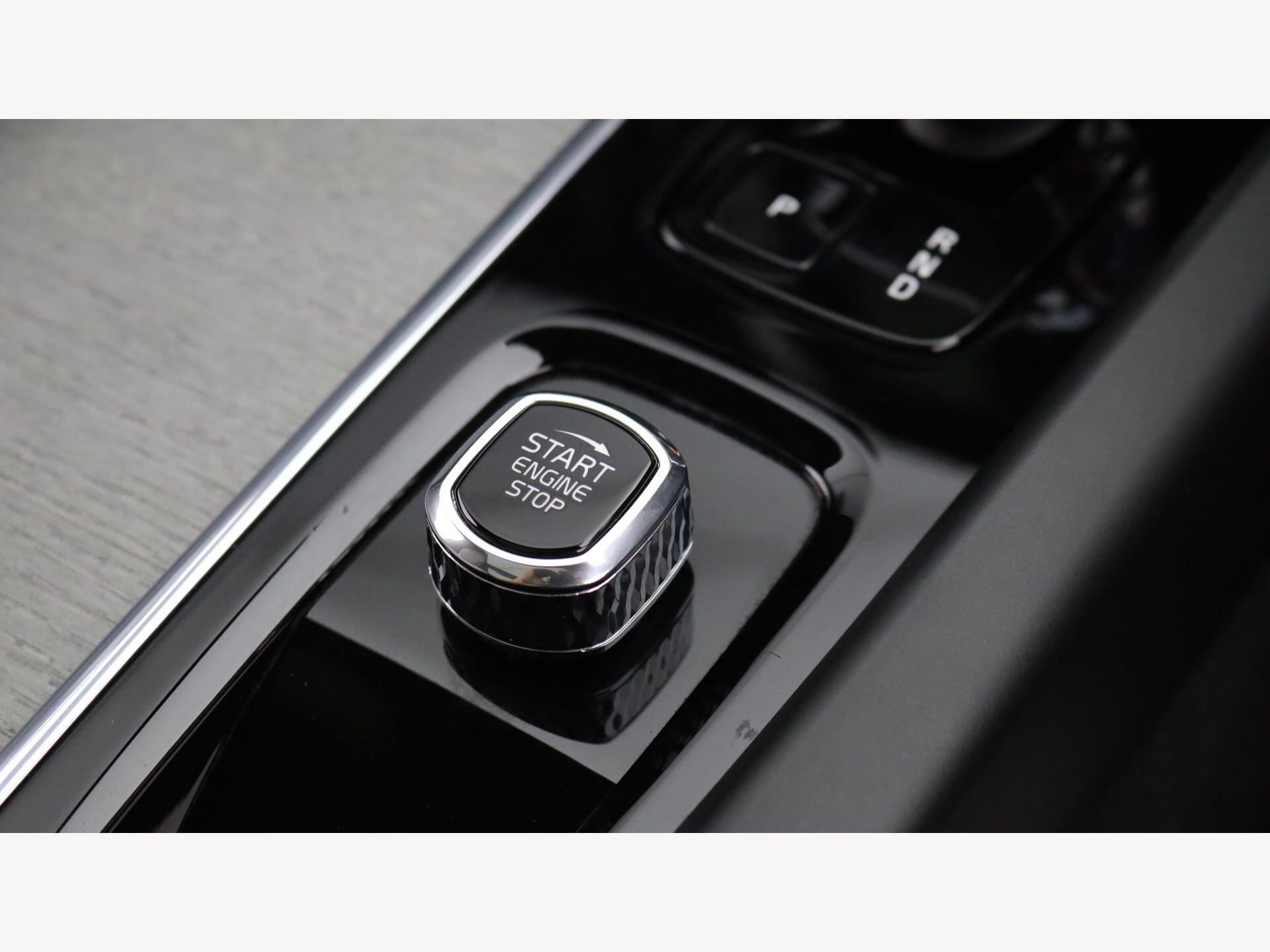 Volvo XC60 view 28