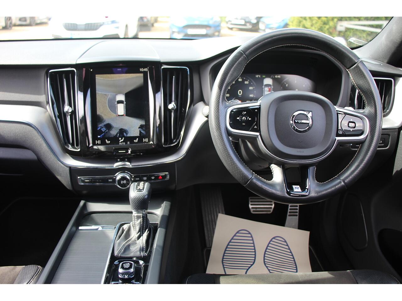 Volvo XC60 view 19