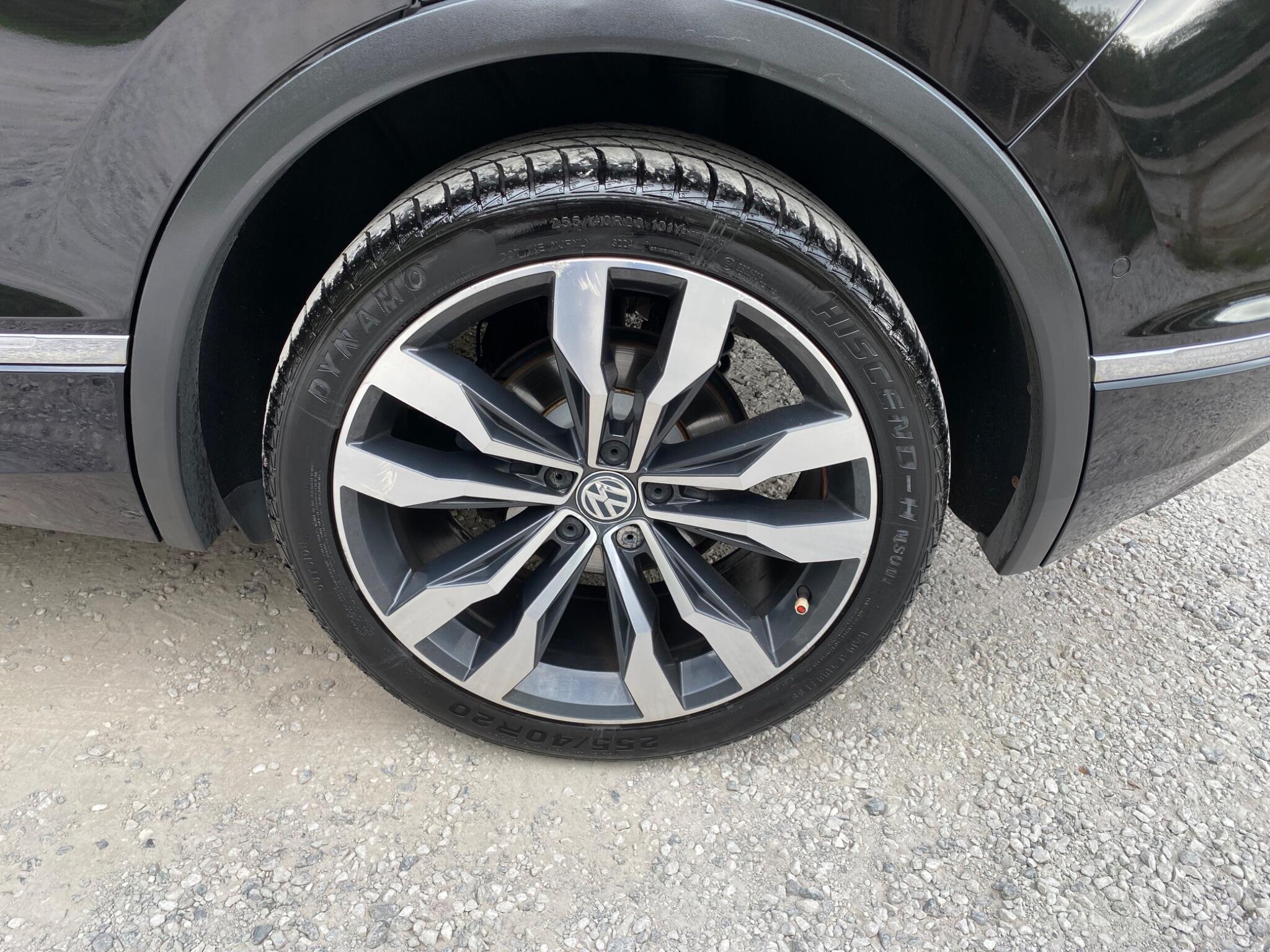 Volkswagen Tiguan view 42