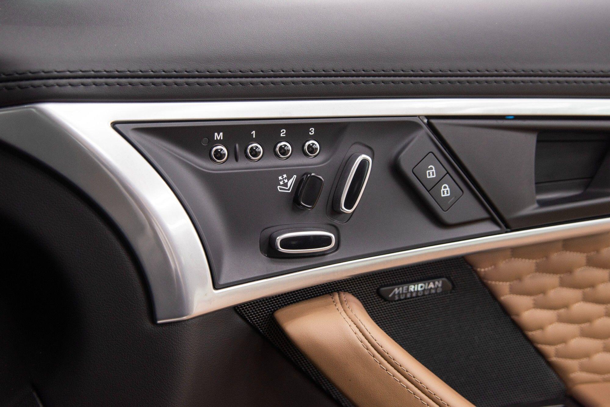 Jaguar F-Type view 28