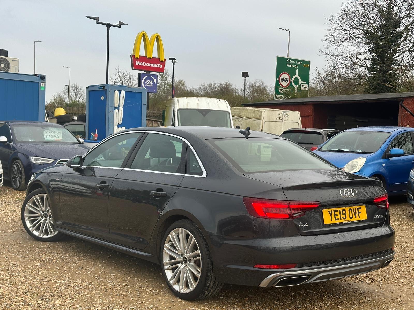 Audi A4 view 4