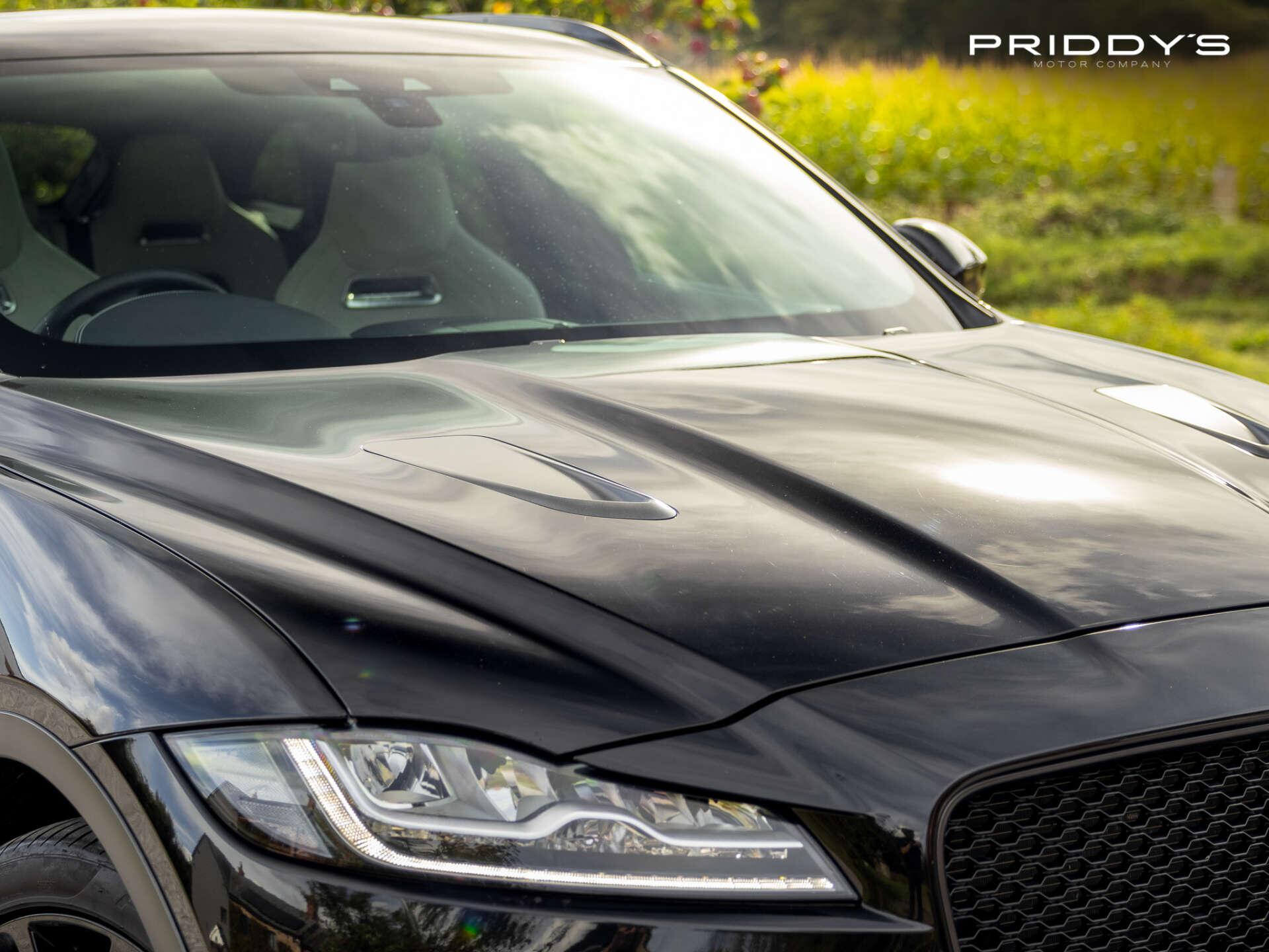Jaguar F-Pace view 5