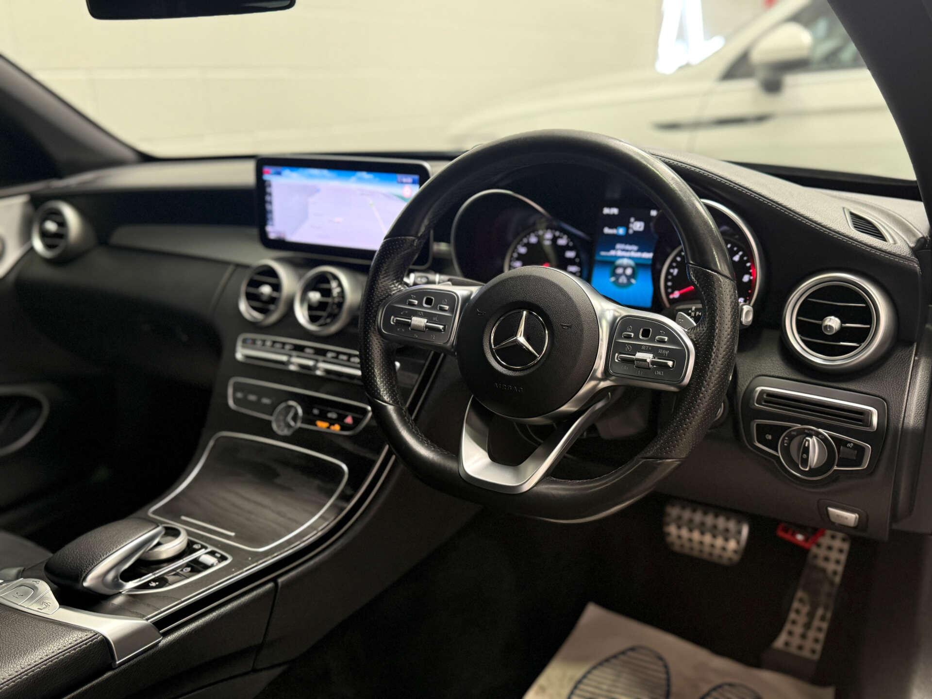 Mercedes-Benz C-Class view 22