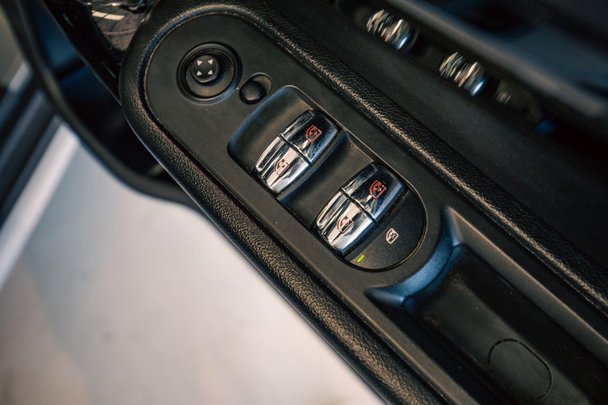 Mini Countryman view 9