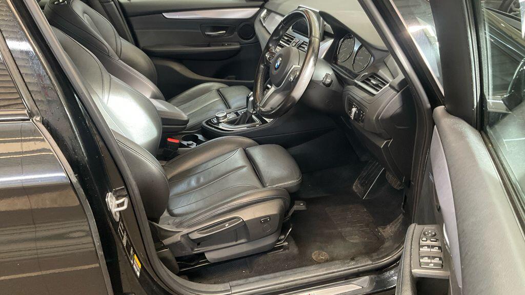 BMW 2 Series view 12