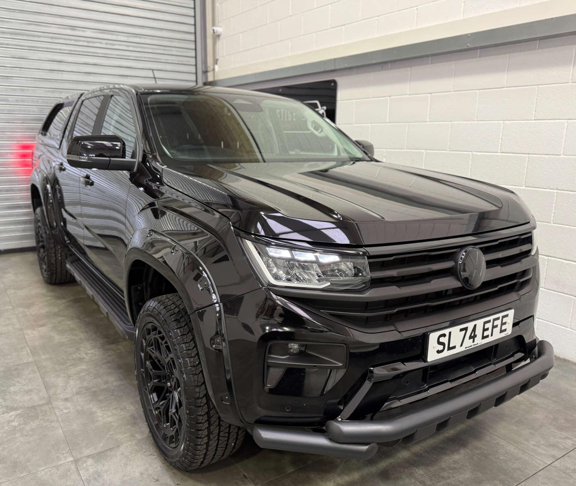 2024 Volkswagen Amarok in Black for sale