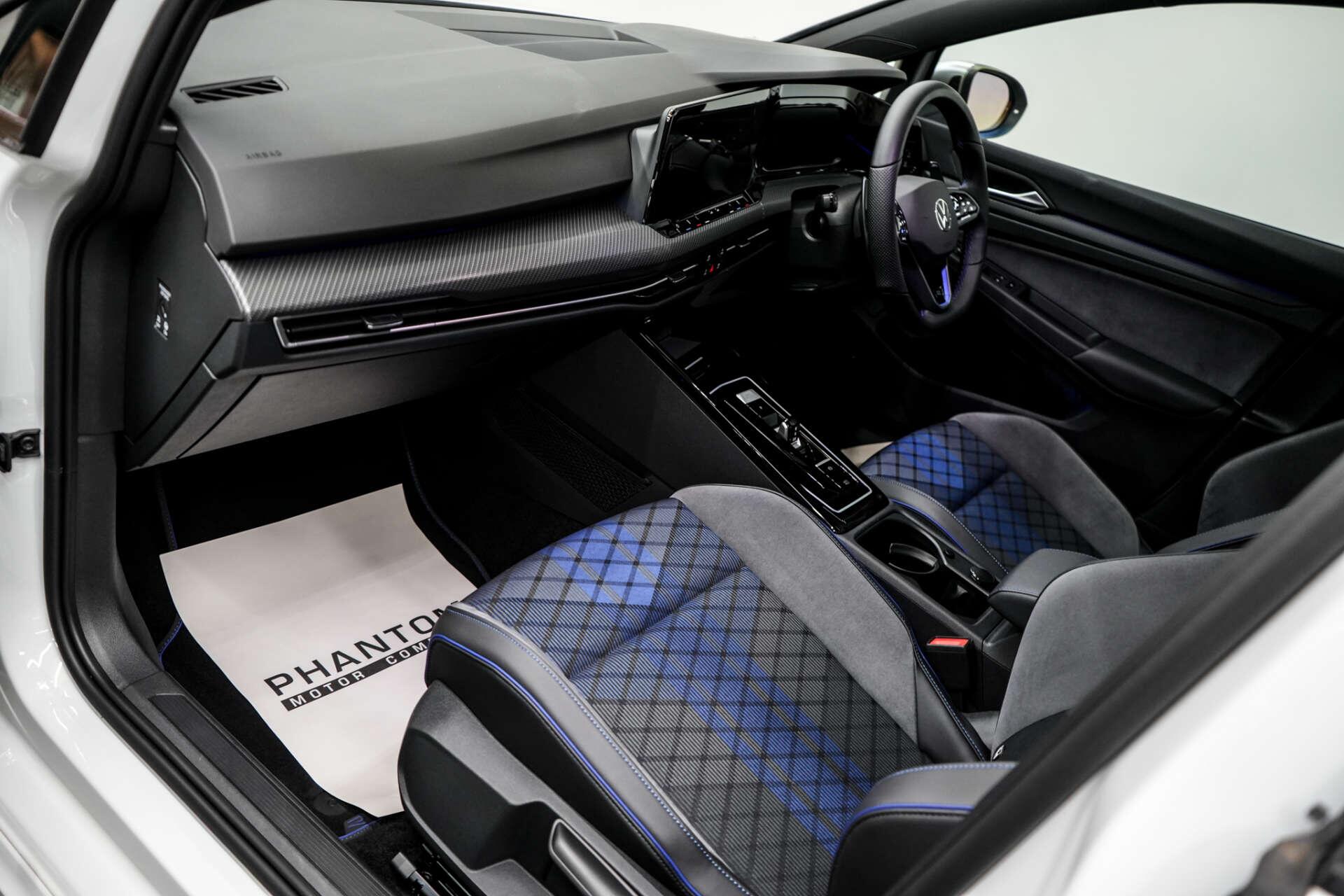 Volkswagen Golf view 23