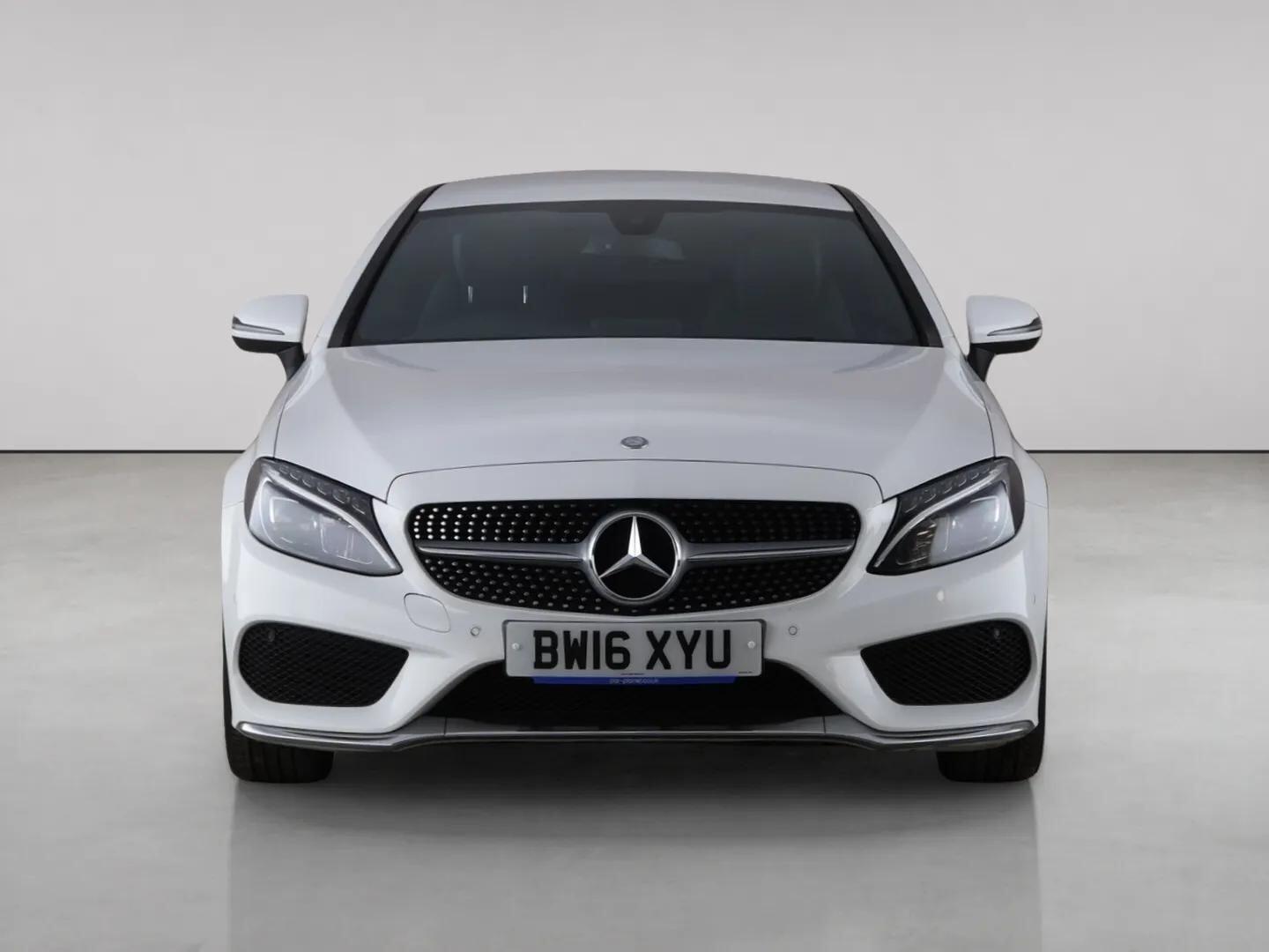 Mercedes-Benz C-Class view 5