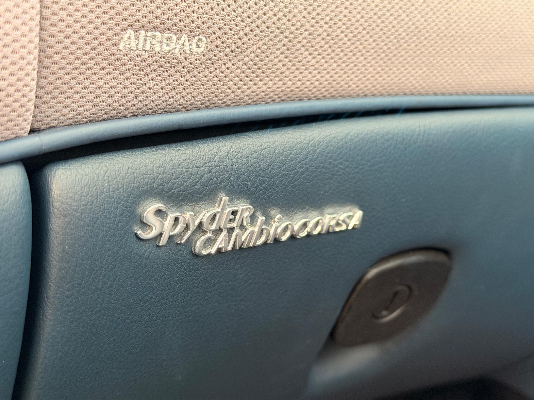 Maserati Spyder view 33