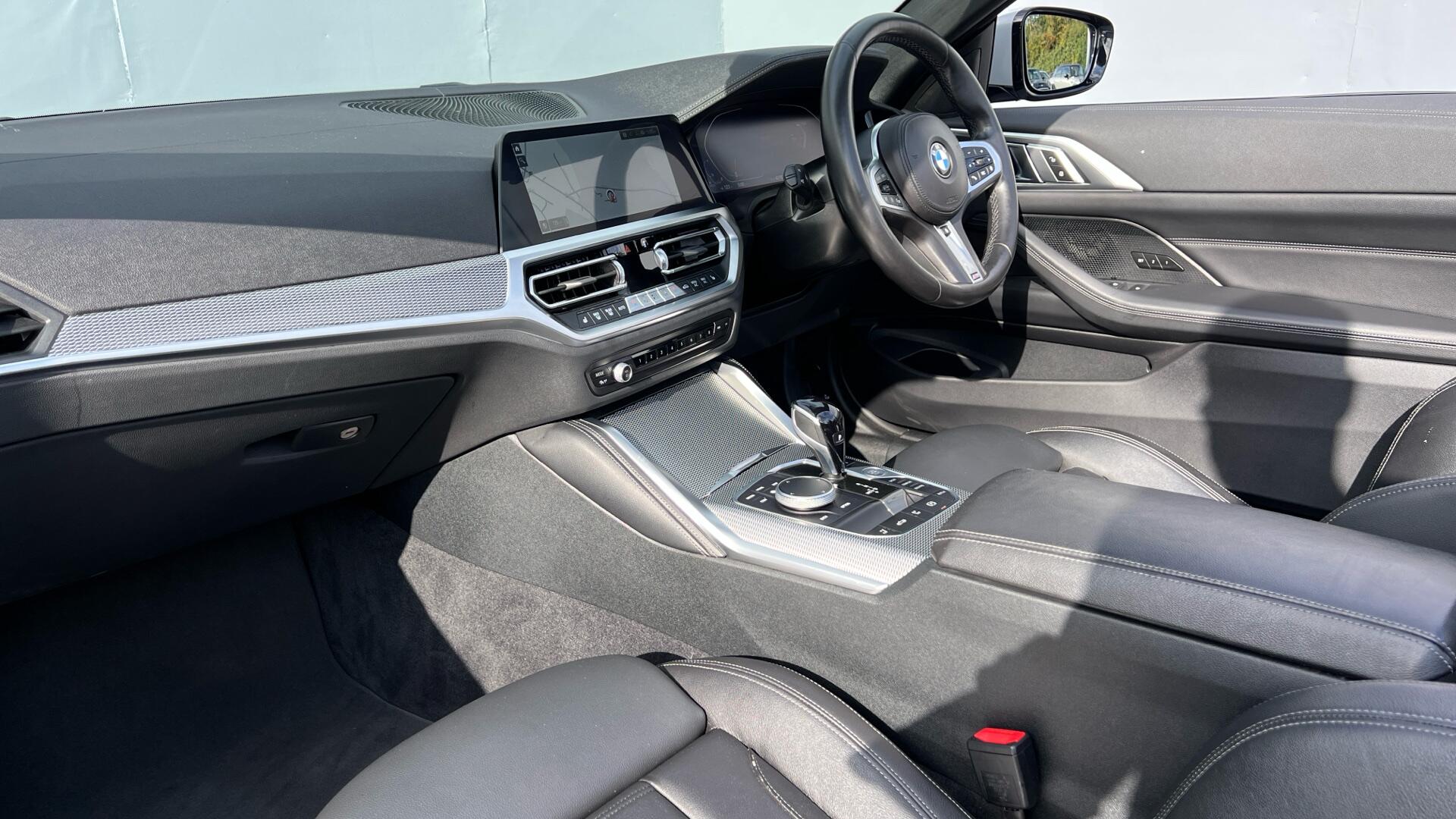 BMW 4 Series view 7