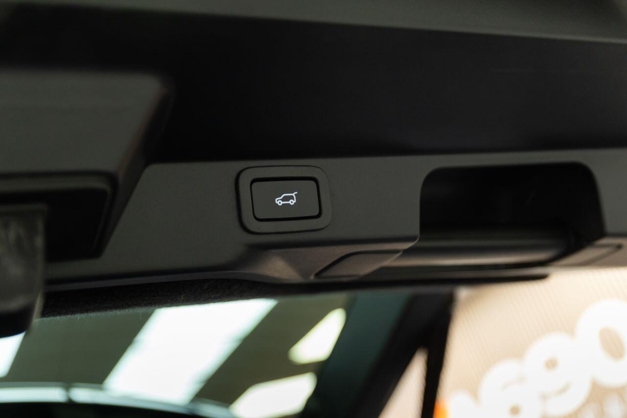 Land Rover Range Rover Sport view 15