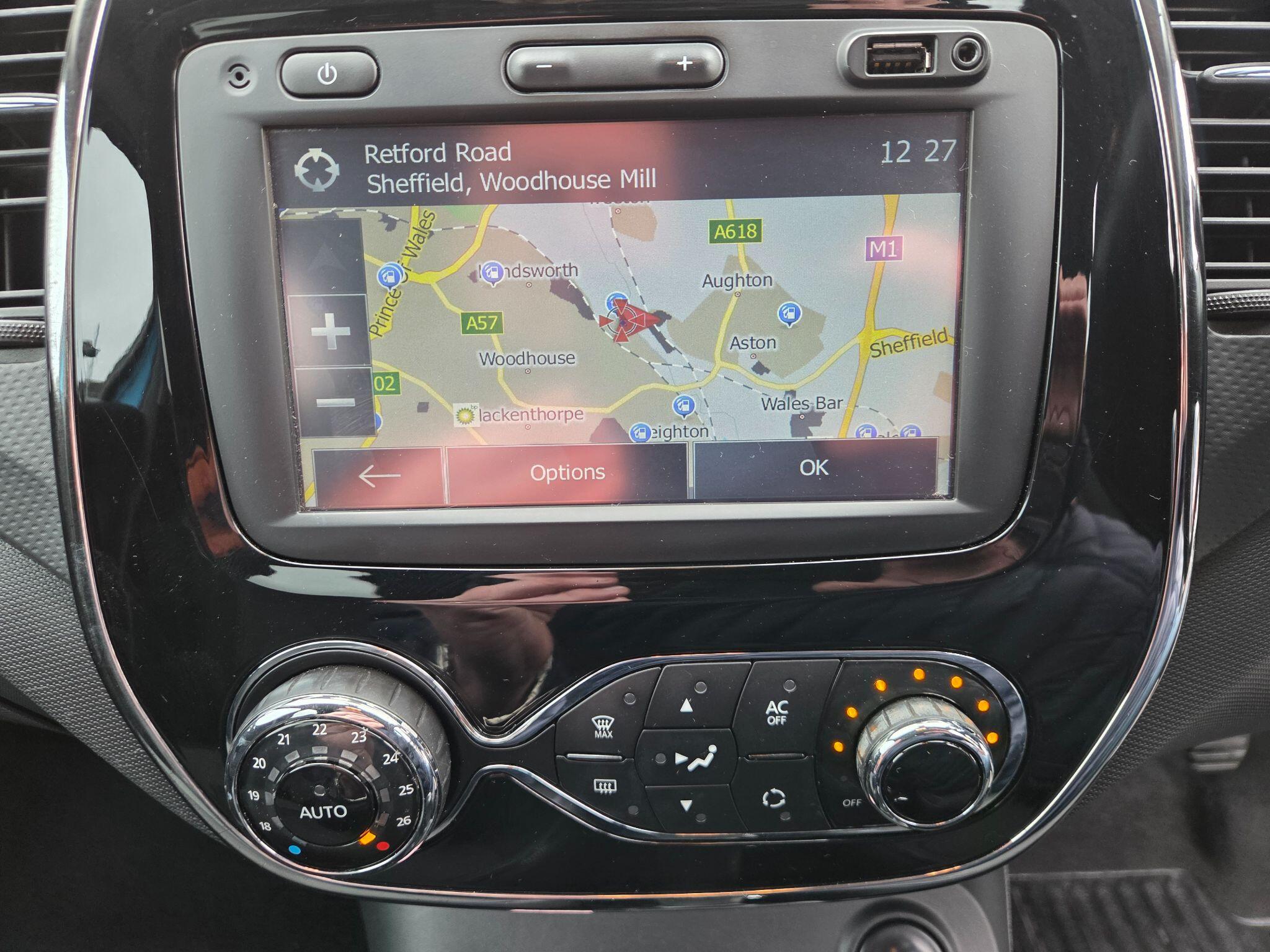 2015 Renault Captur image 14