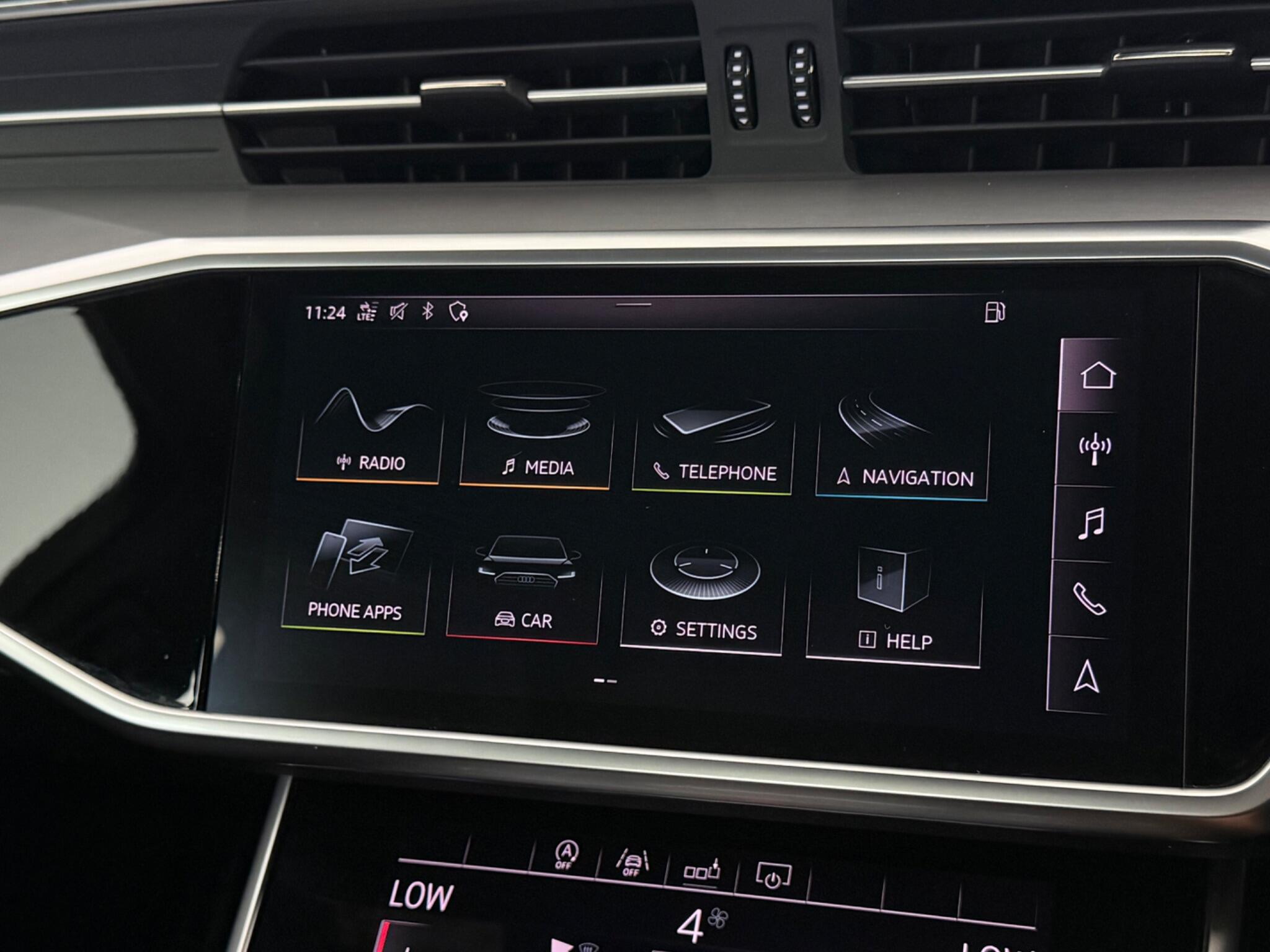 Audi A6 view 24
