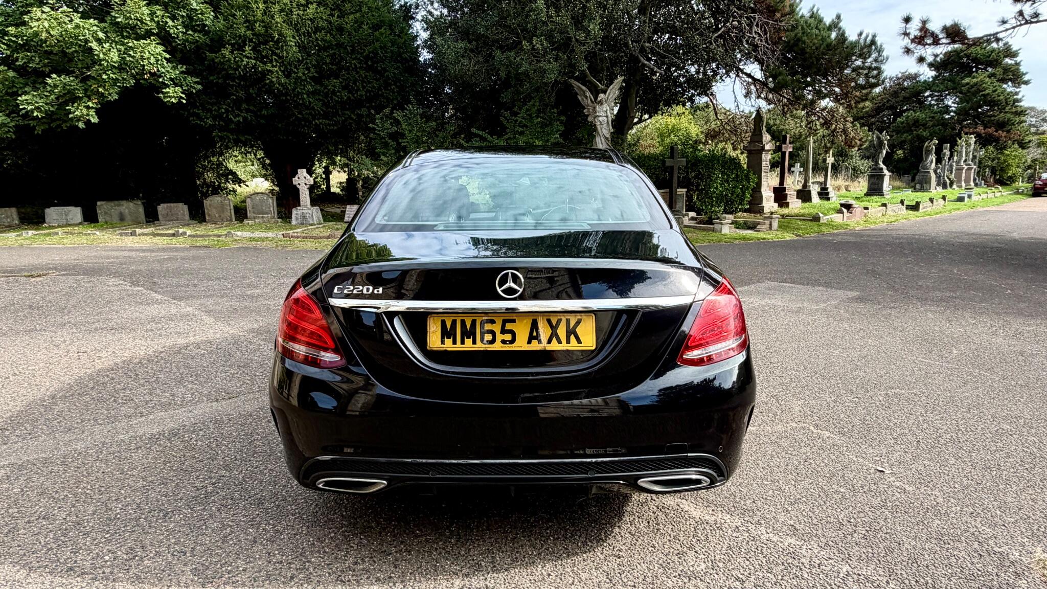 Mercedes-Benz C-Class view 18