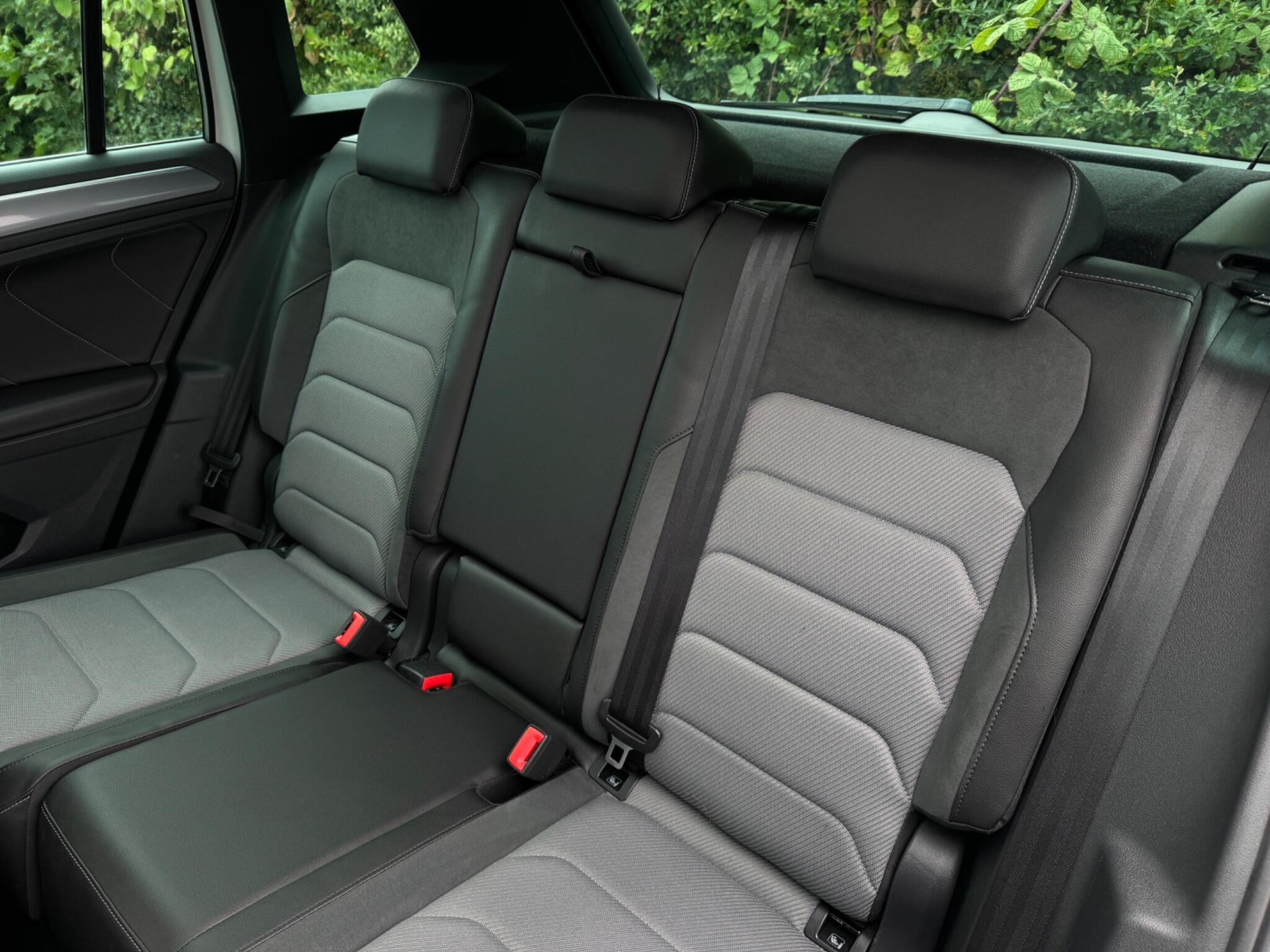 Volkswagen Tiguan view 26
