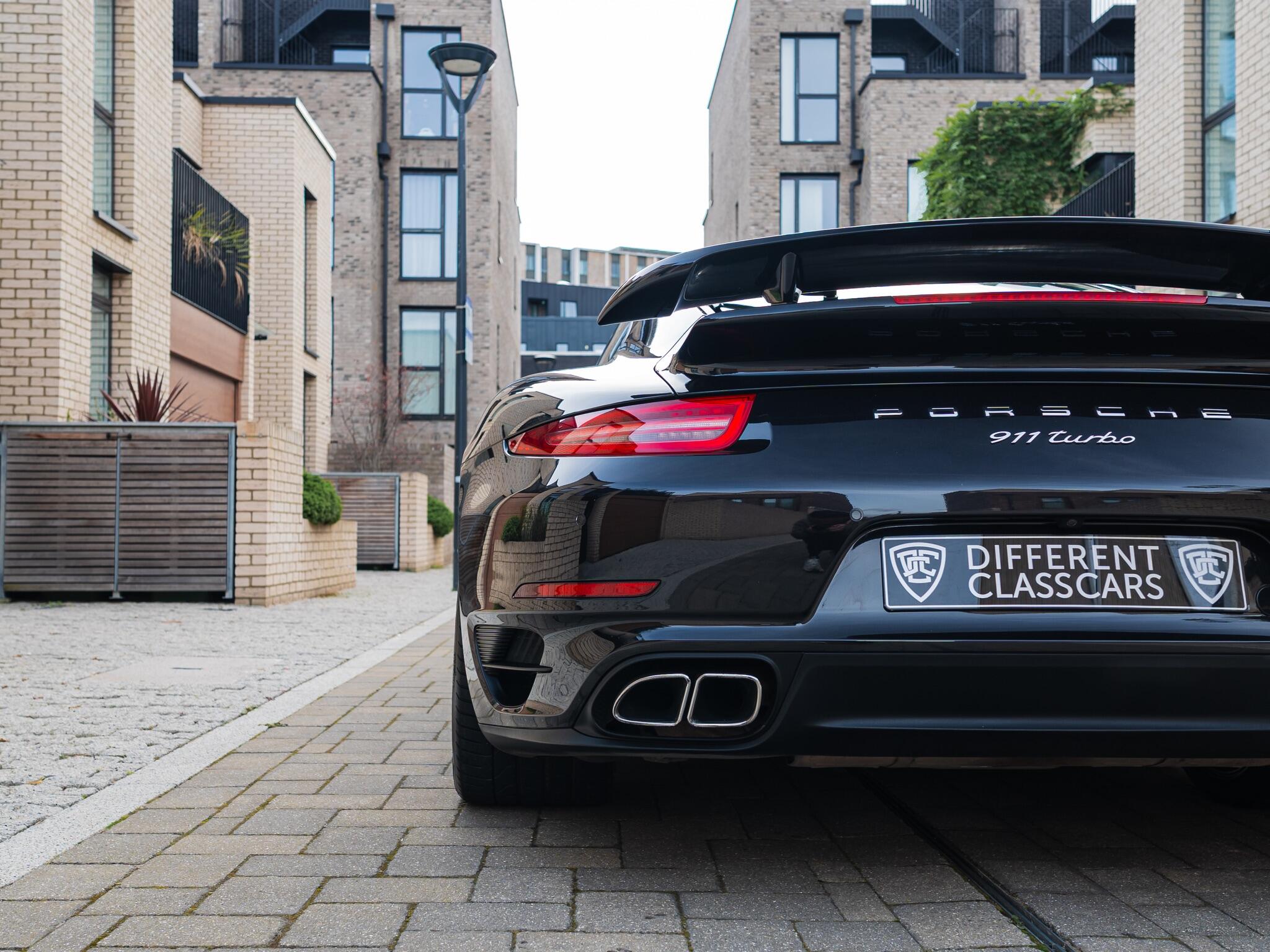 Porsche 911 view 53
