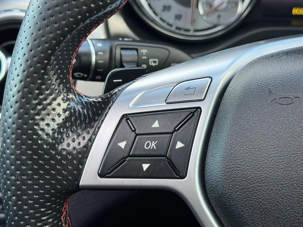 Mercedes-Benz Gla view 28