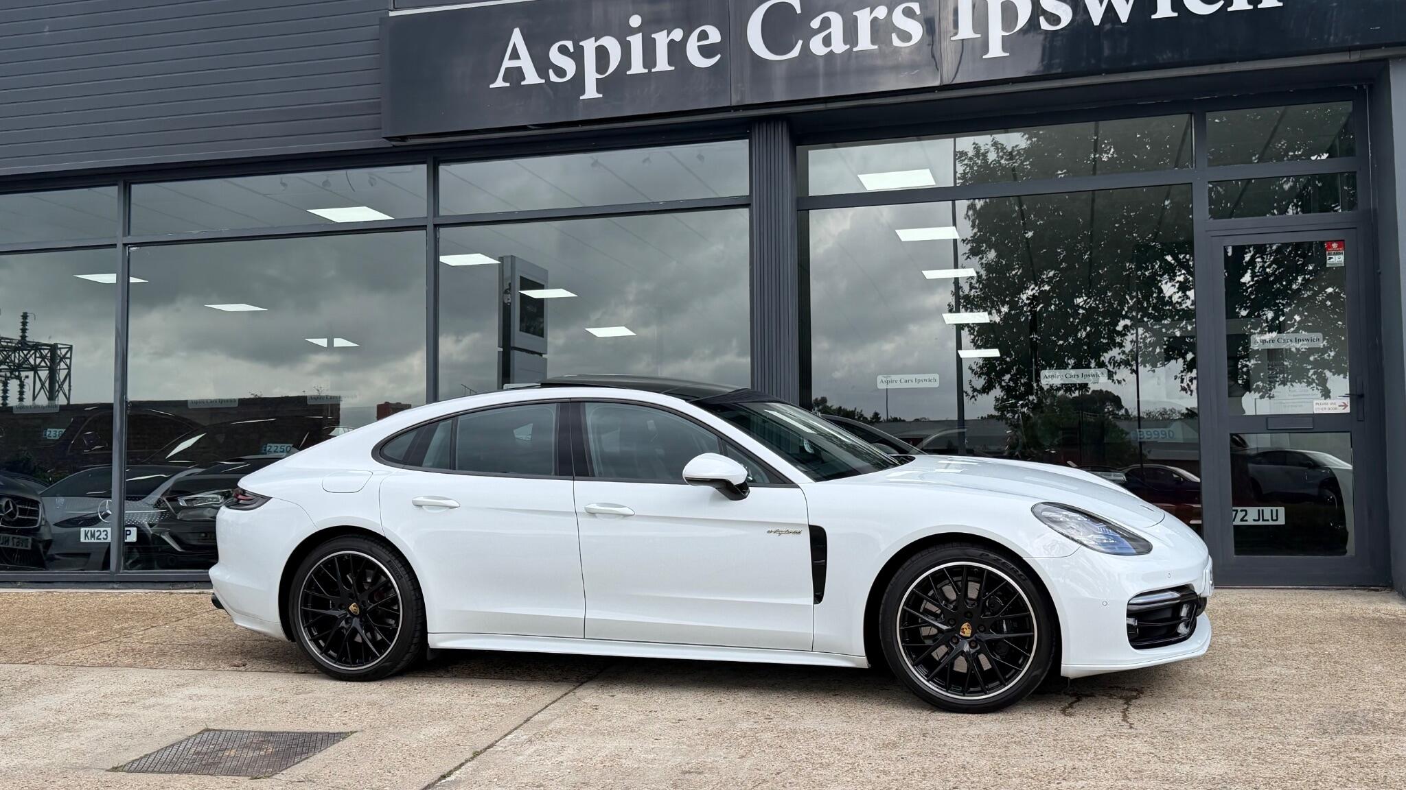 Porsche Panamera view 4