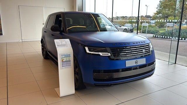 Land Rover Range Rover view 2