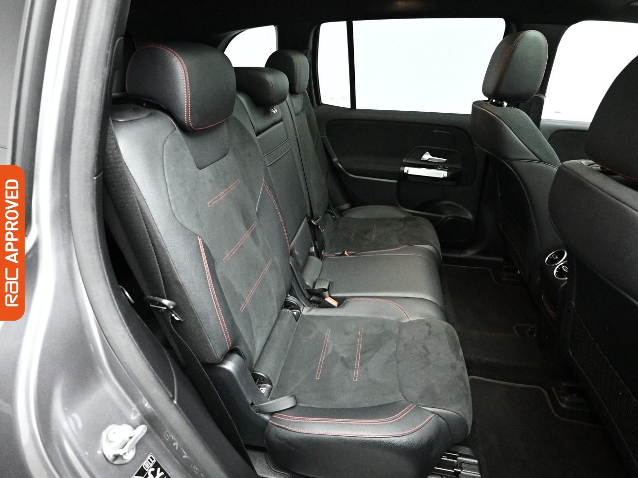 Mercedes-Benz Eqb view 14