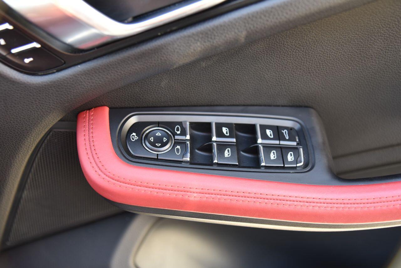 Porsche Macan view 47
