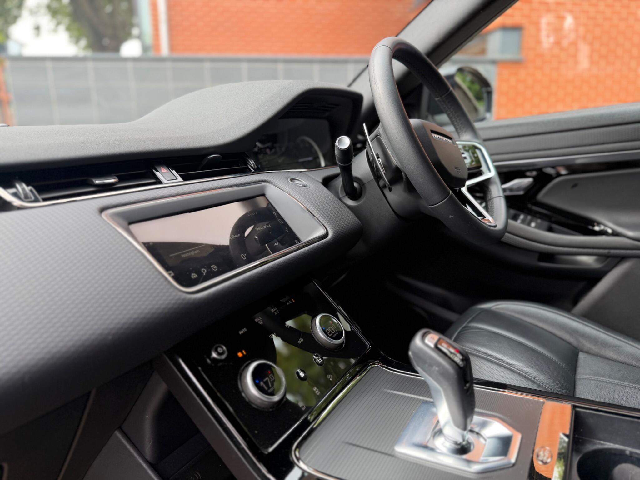 Land Rover Range Rover Evoque view 40