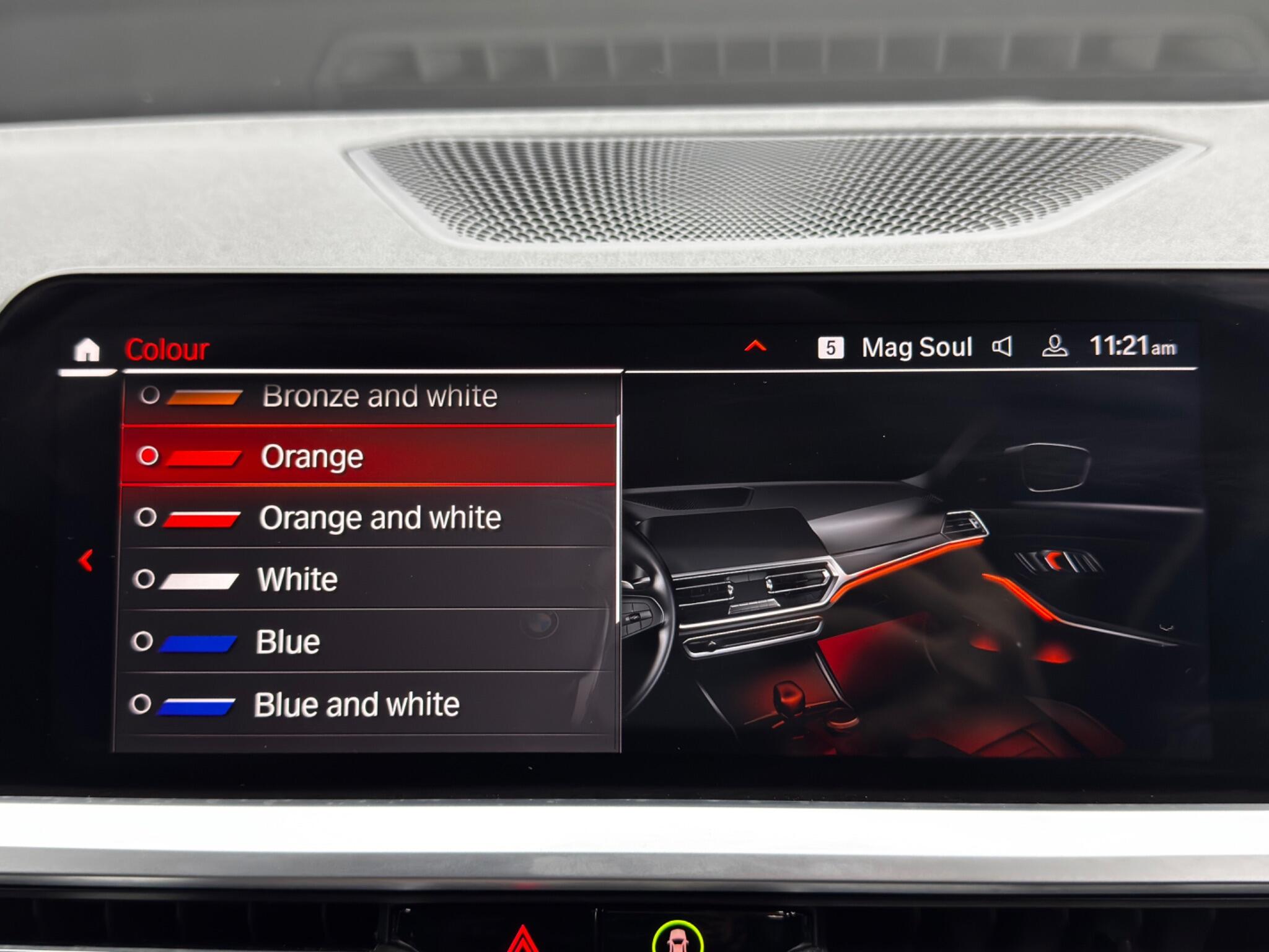 BMW 3 Series view 35