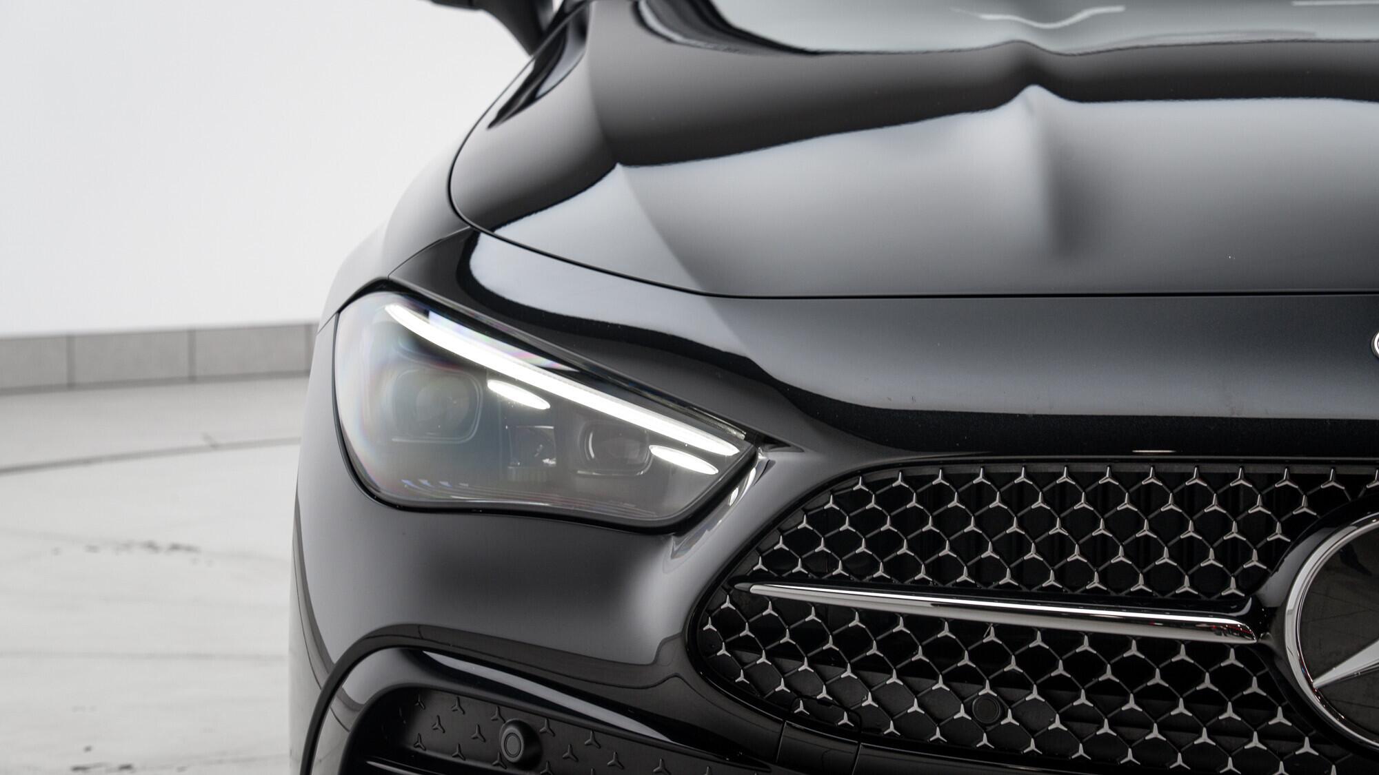 Mercedes-Benz Cle view 8