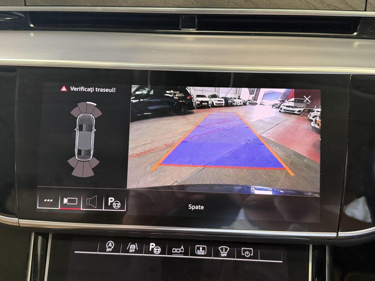 Audi A8 view 50