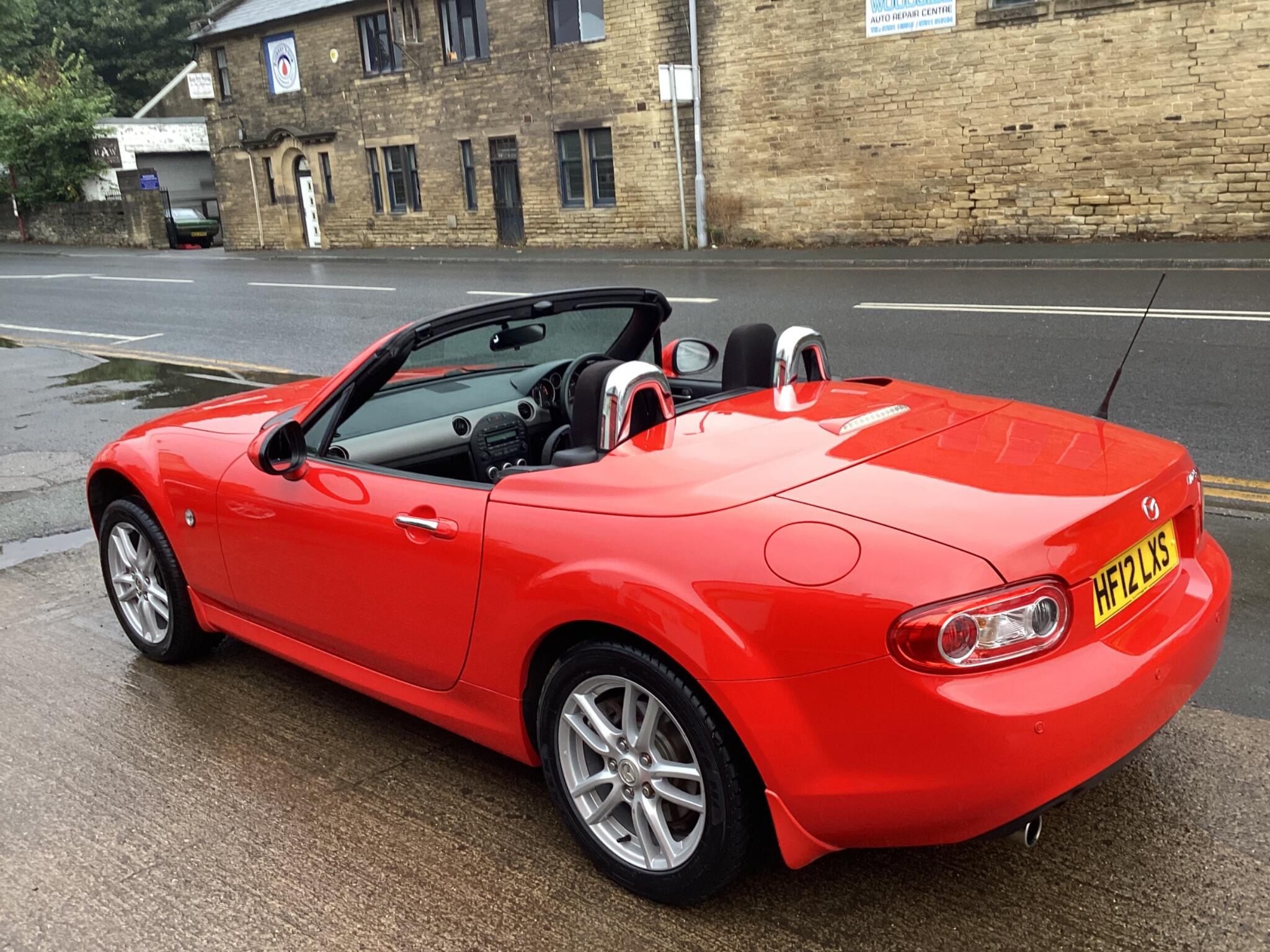 Mazda MX-5 view 13