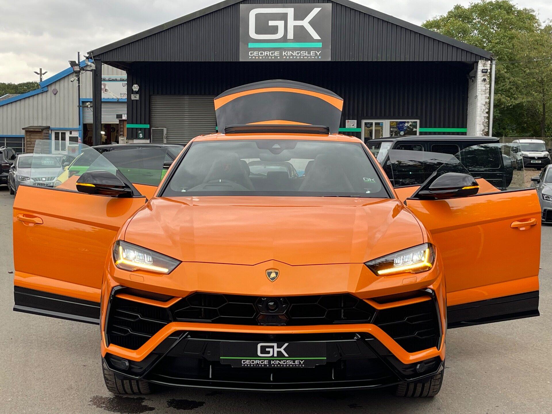 Lamborghini Urus view 19