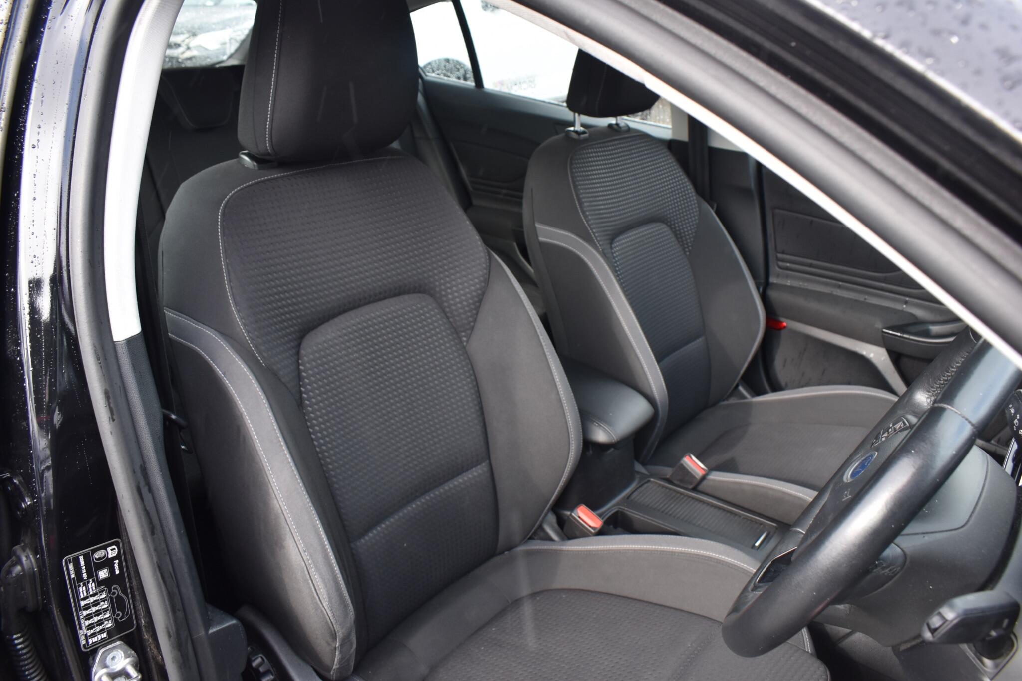 Focus - 1.5 EcoBlue Zetec Euro 6 (s/s) 5dr - Image 18