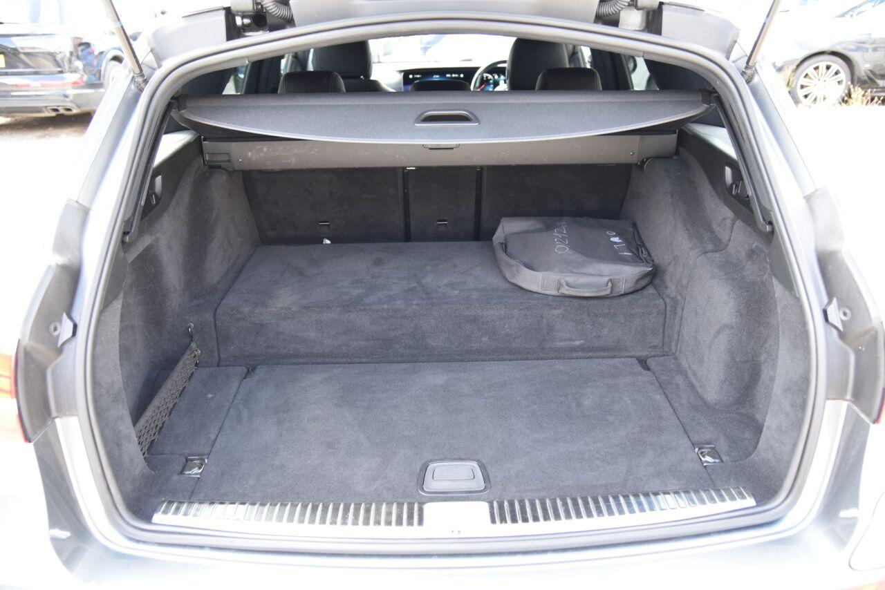 Mercedes-Benz E Class view 57