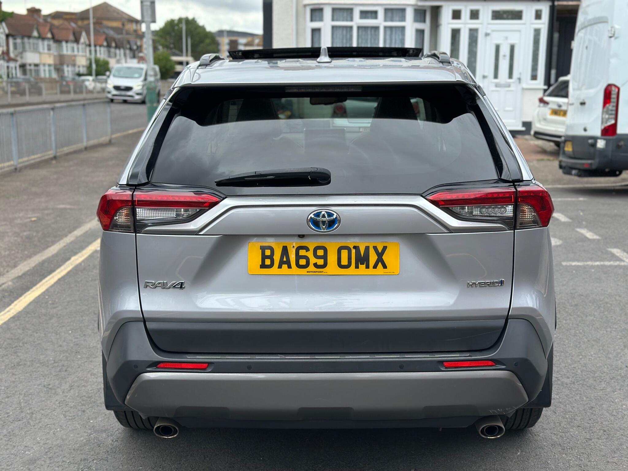 Toyota Rav4 view 8