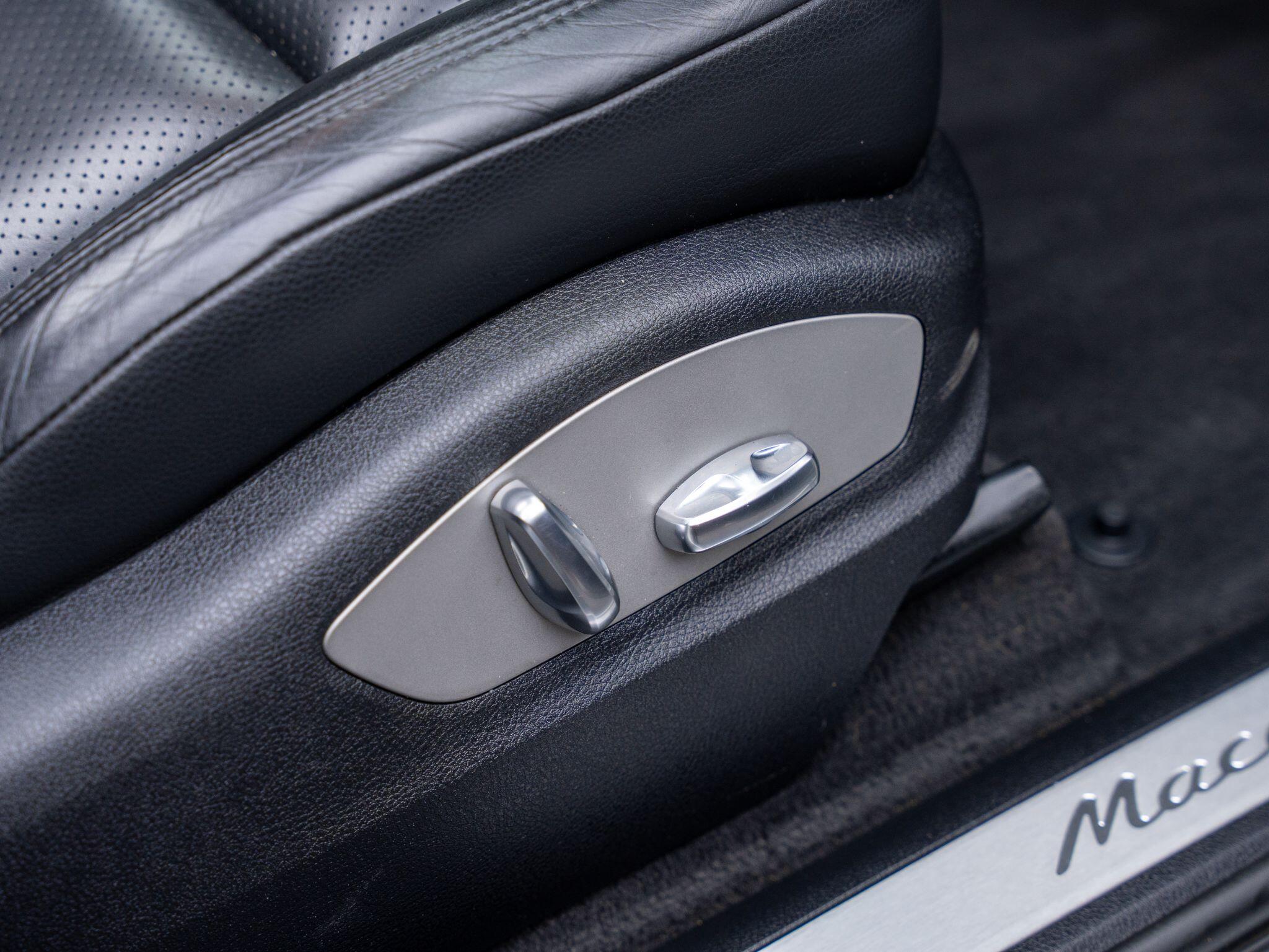 Porsche Macan view 27