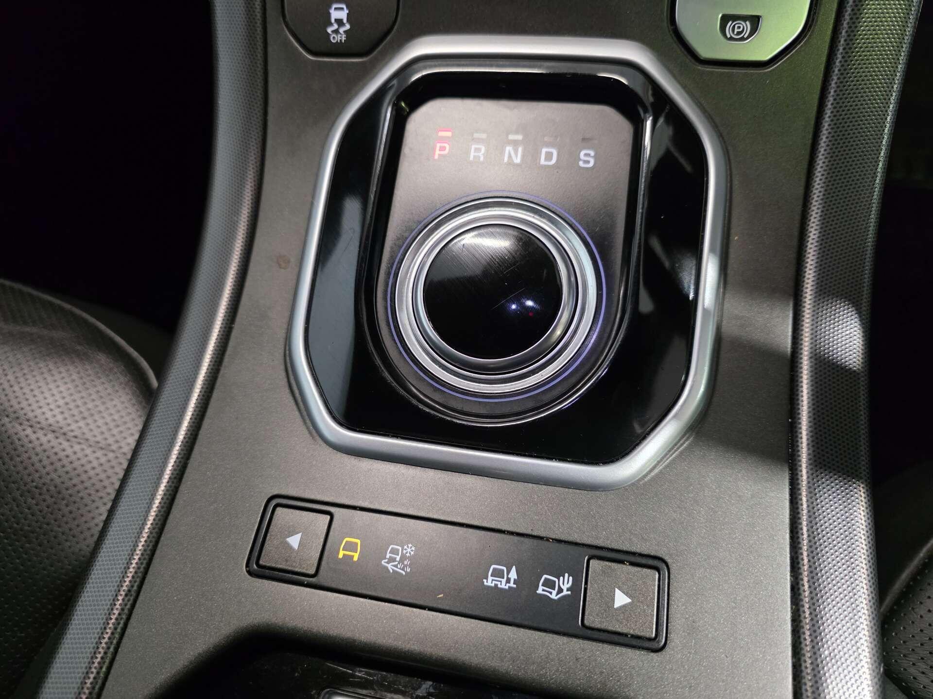 Land Rover Range Rover Evoque view 52
