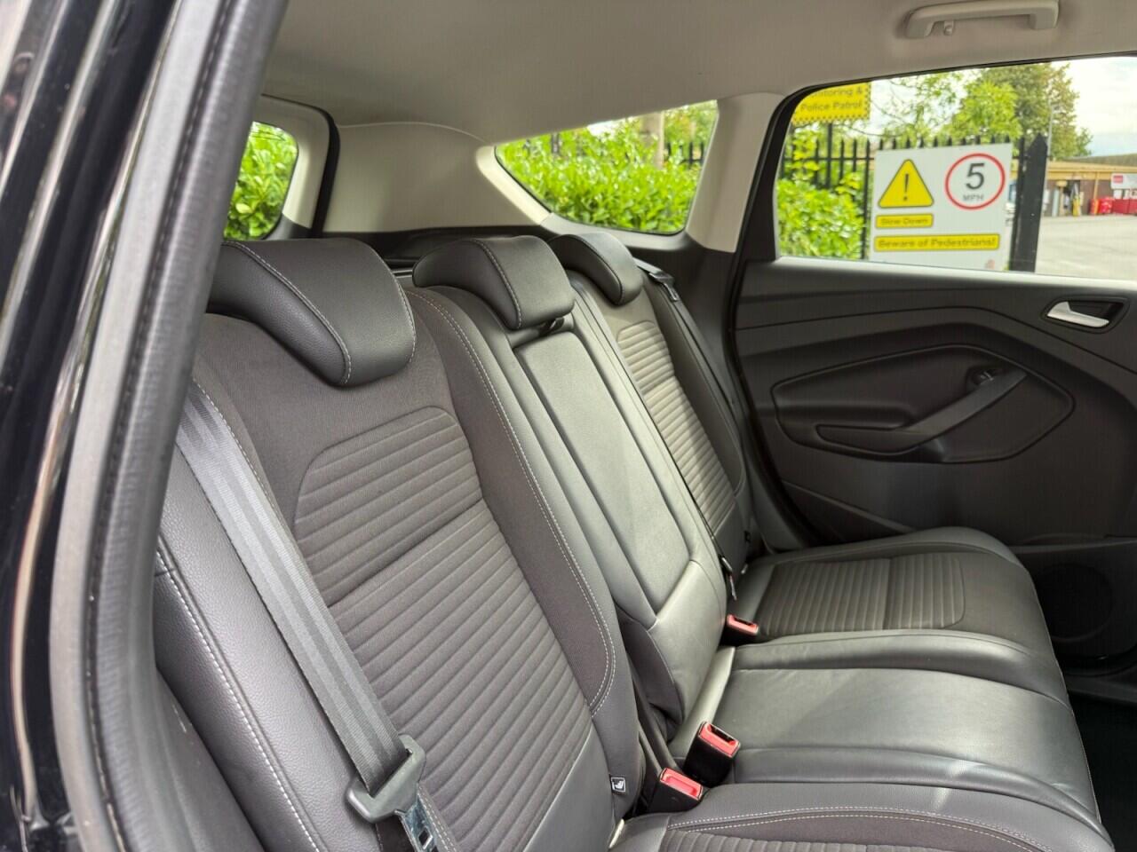 Ford Kuga view 31