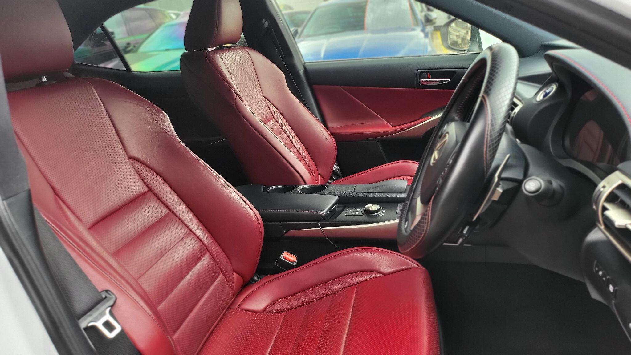 Lexus Is view 16