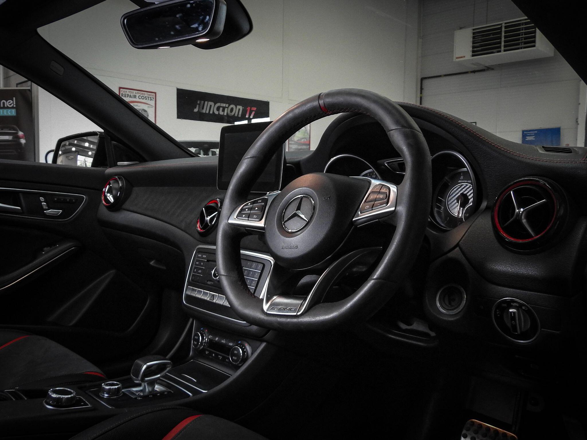 Mercedes-Benz Cla view 23