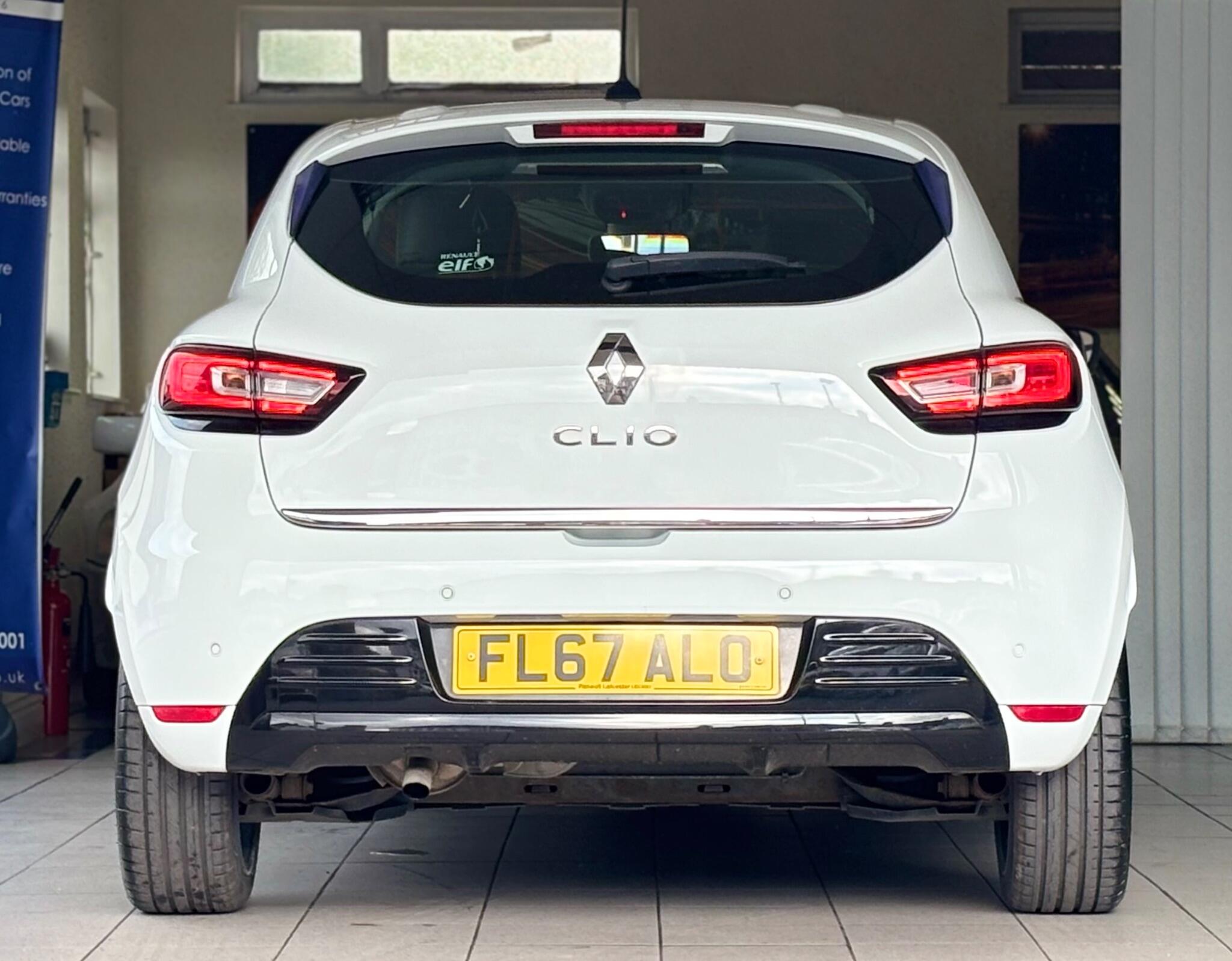 Renault Clio view 6