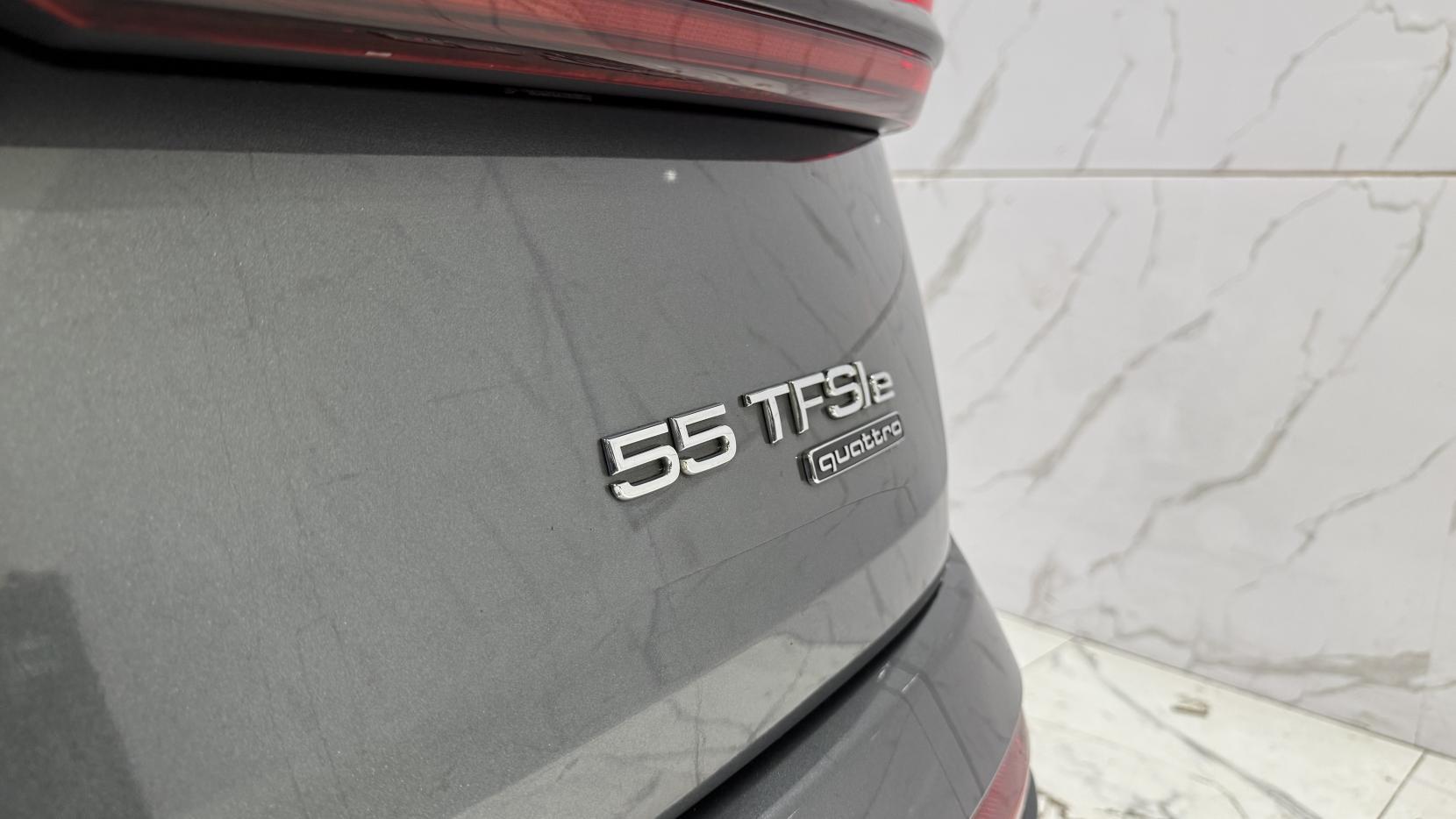 Audi Q7 view 52
