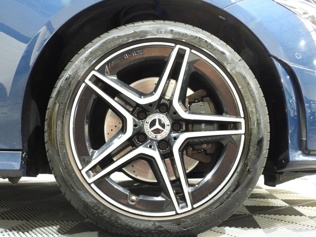 Mercedes-Benz Cla view 13