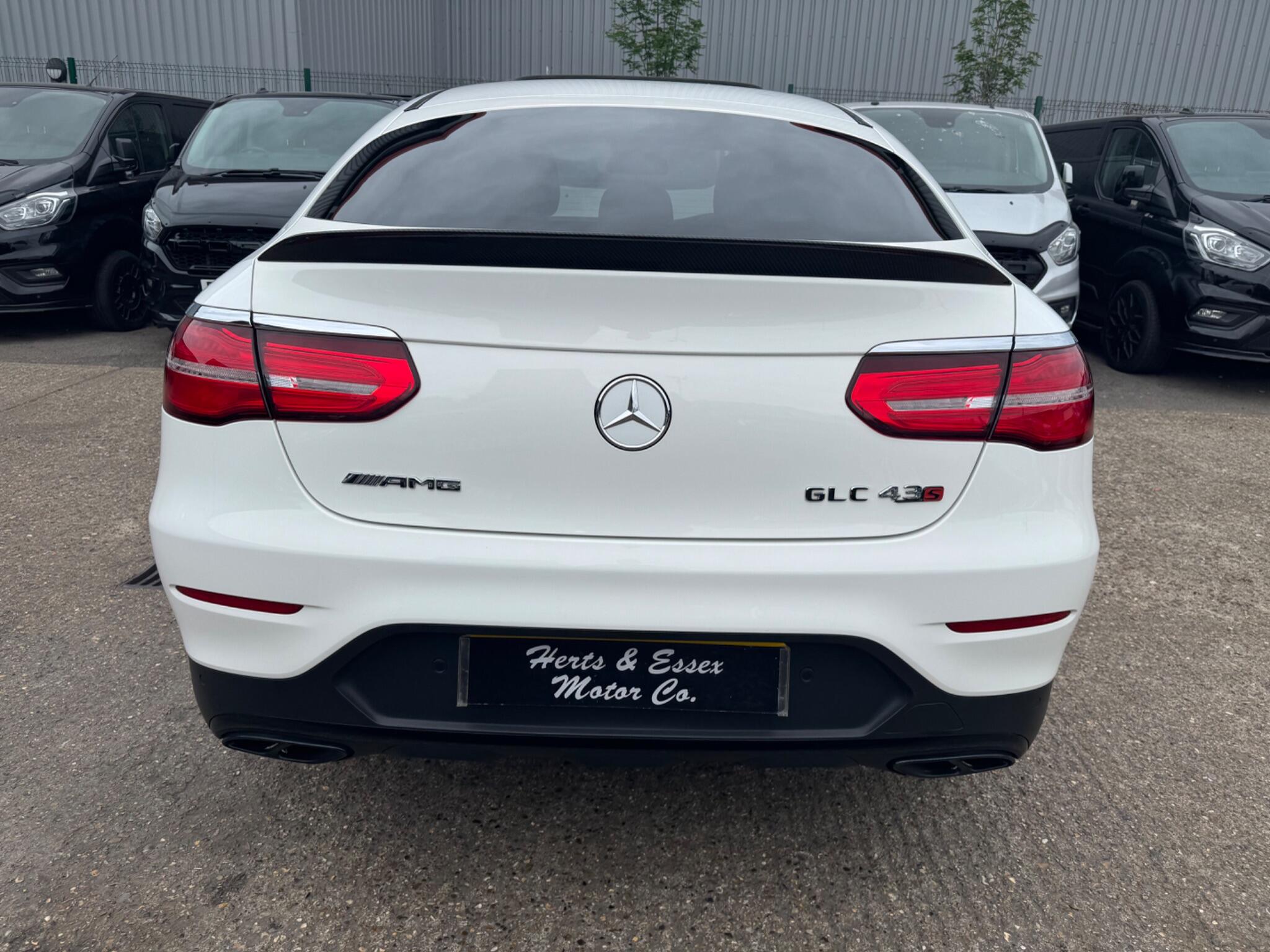 Mercedes-Benz GLC view 12