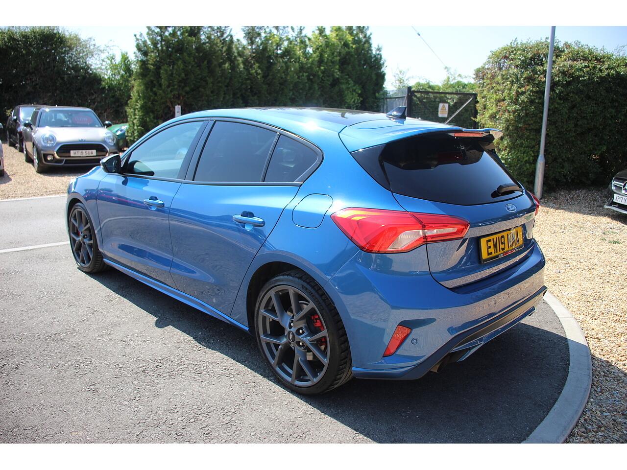 Ford Focus view 10