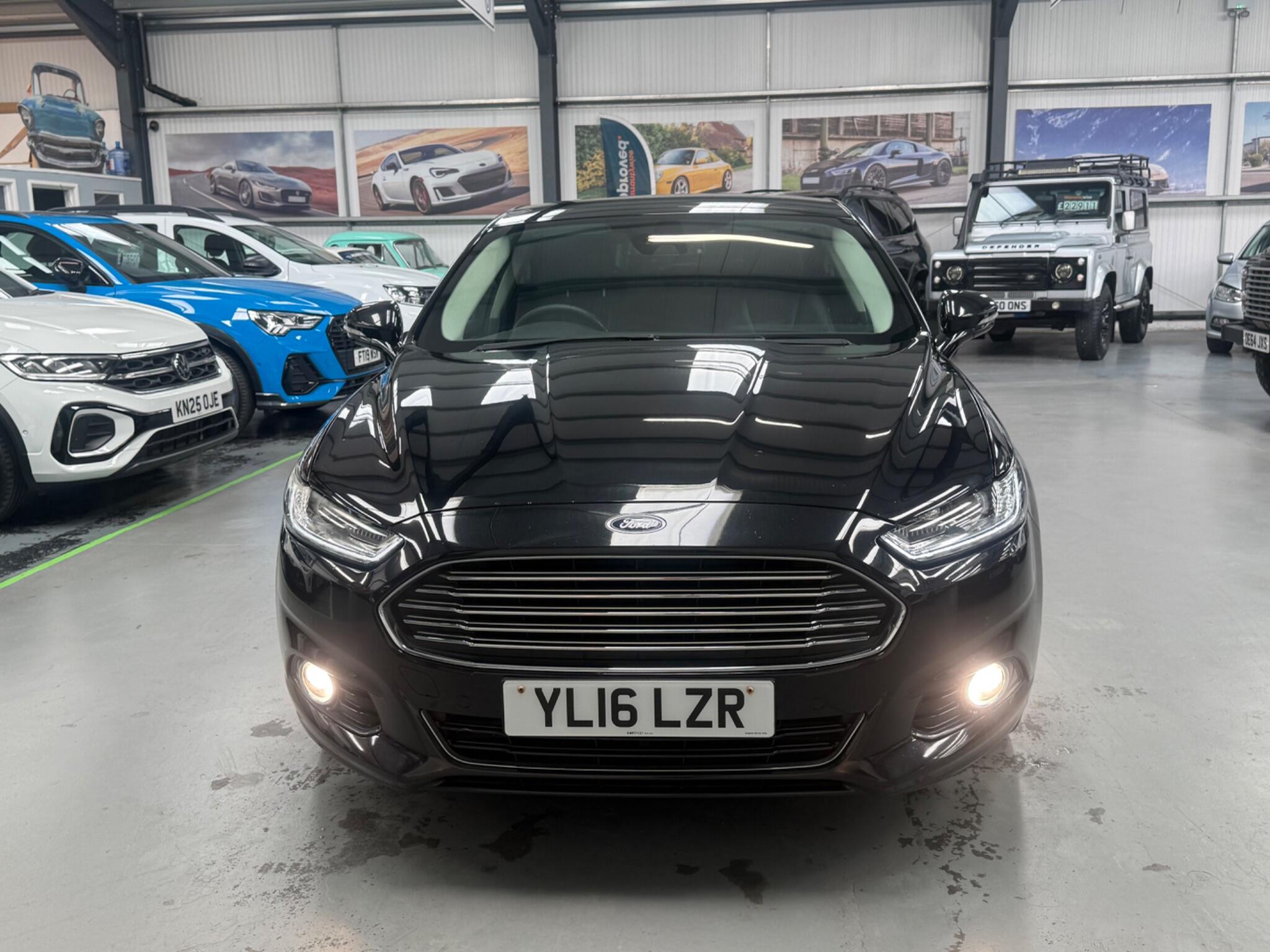 Ford Mondeo view 37