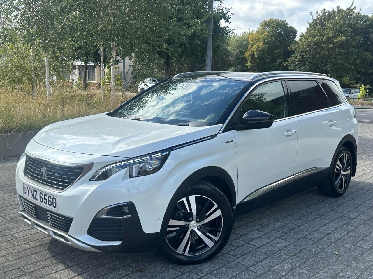 Peugeot 5008 view 15