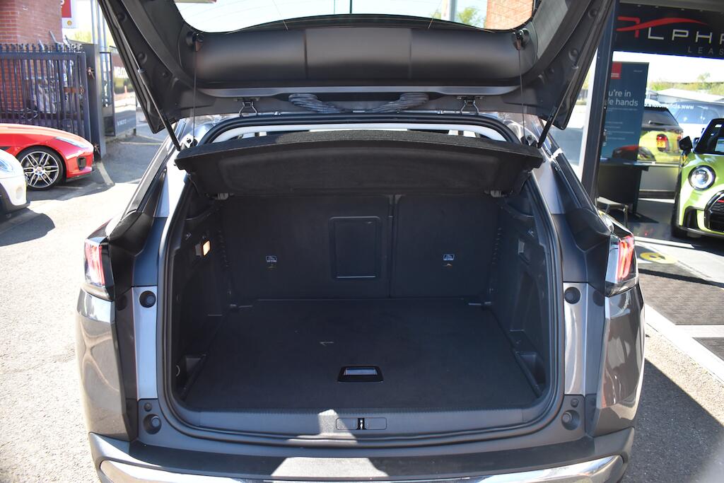 Peugeot 3008 view 45
