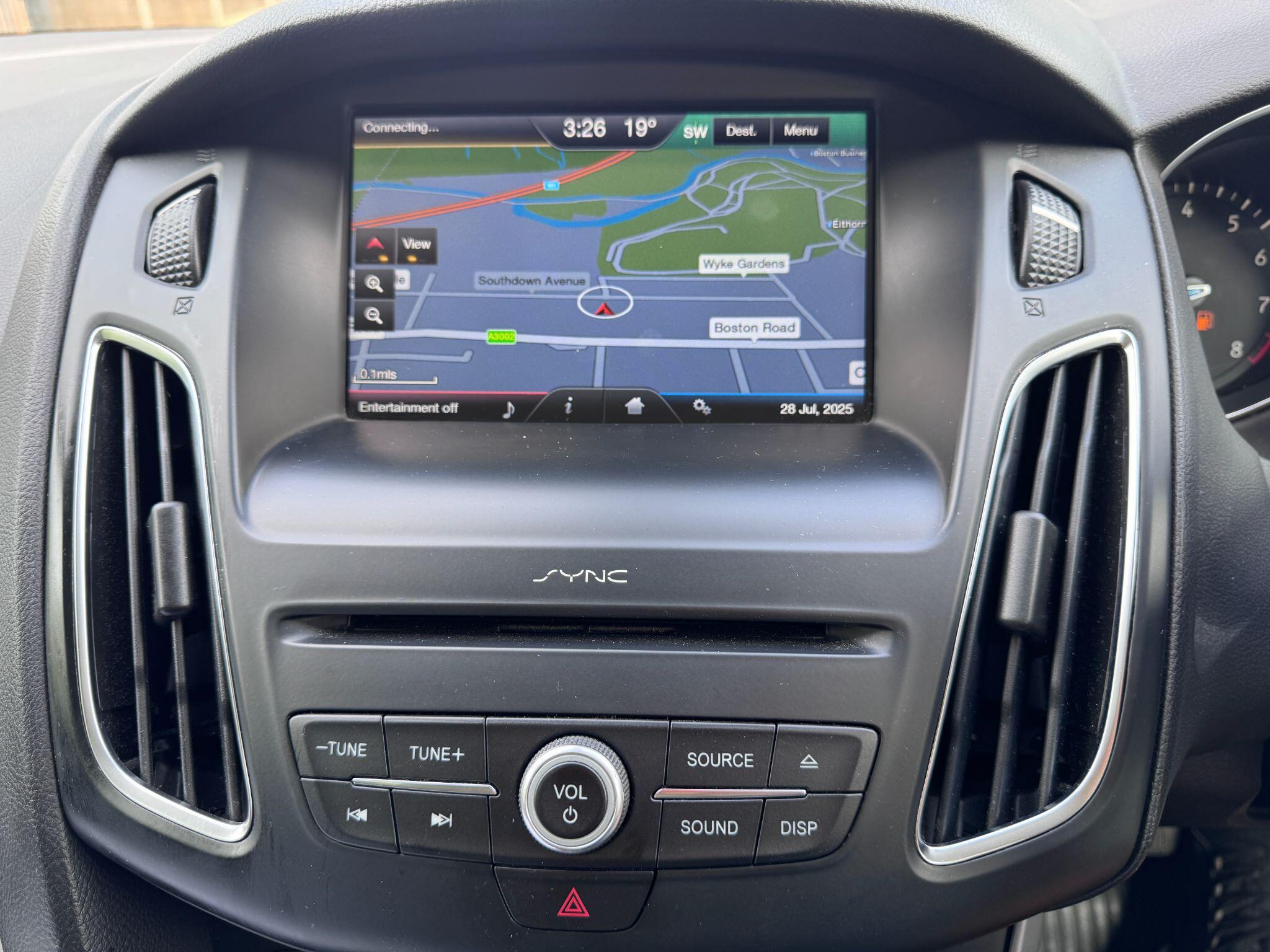 2016 Ford Focus image 27