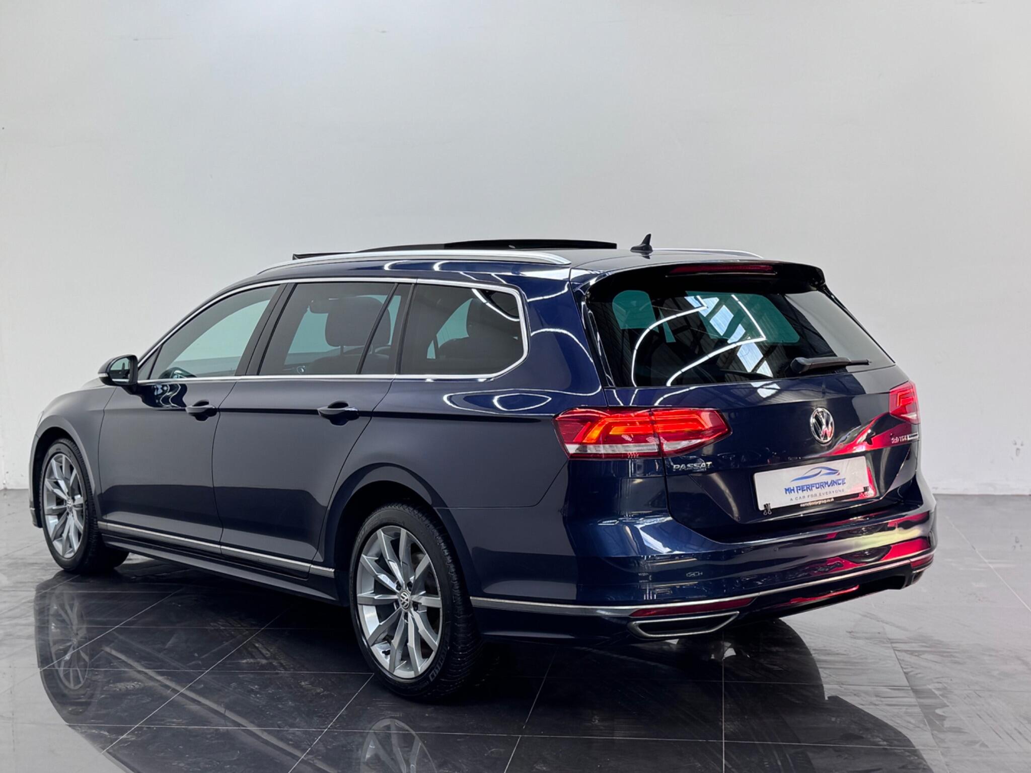 Volkswagen Passat view 42